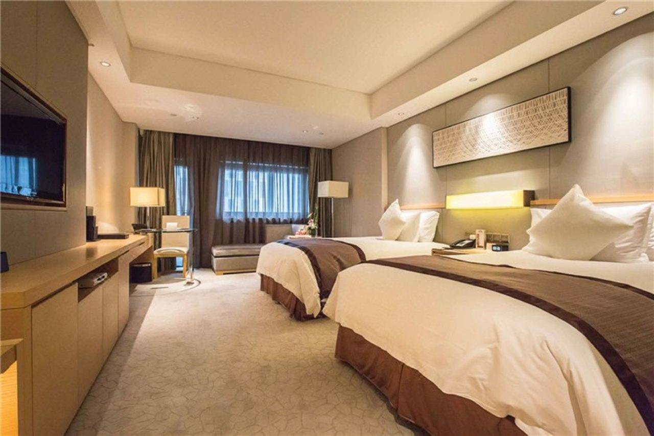 Howard Johnson Ifc Plaza Ningbo Exterior photo